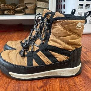 Boys Sorel WATERPROOF Boots, size 2
